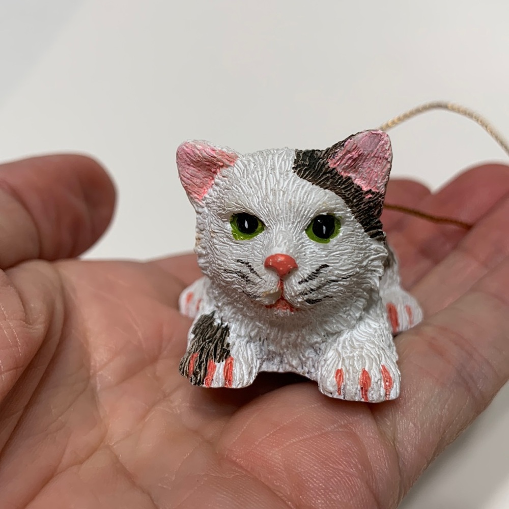 Vintage ornament calico cat #2